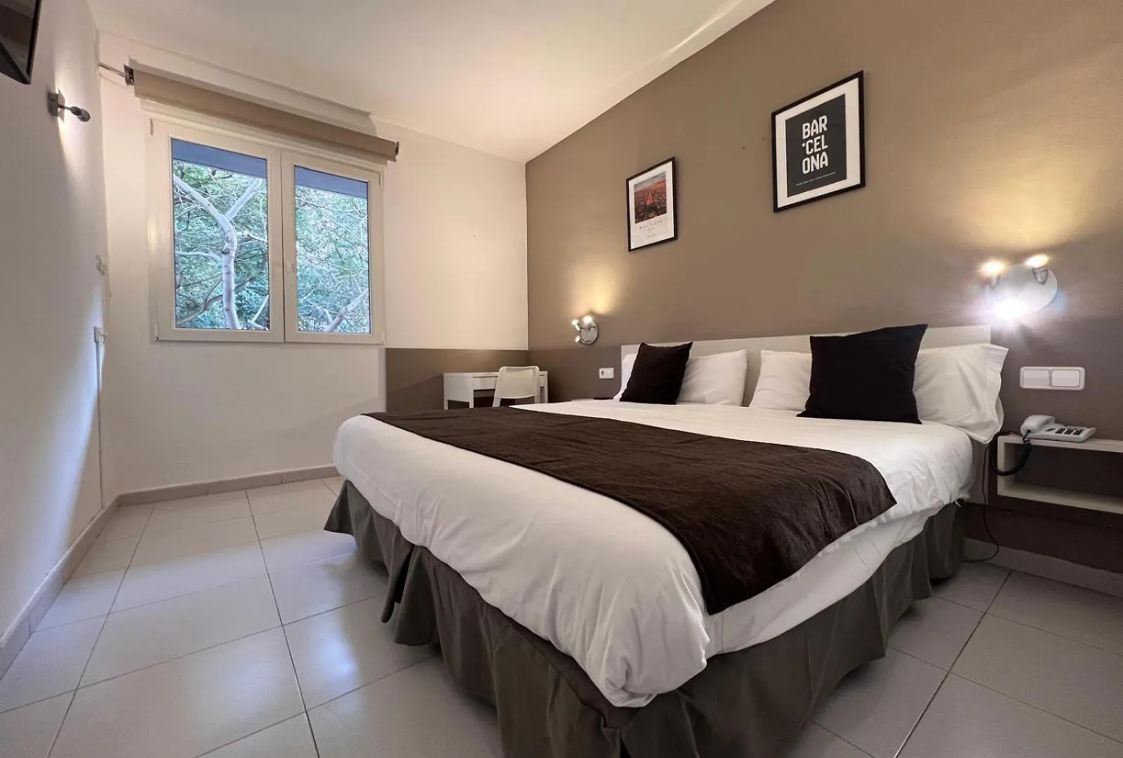 Hotel Travessera Barcelona
