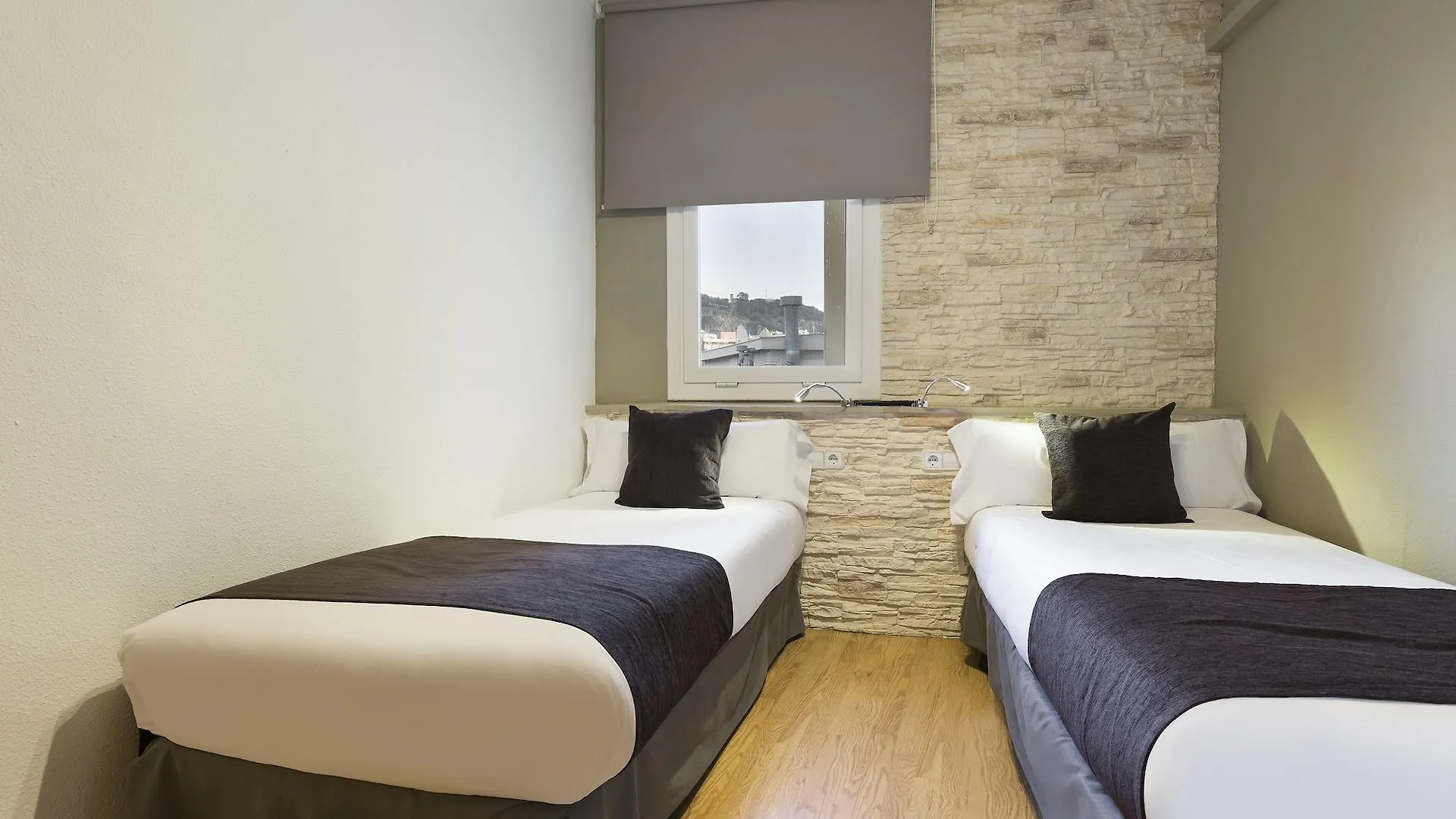 Hotel Travessera Barcelona